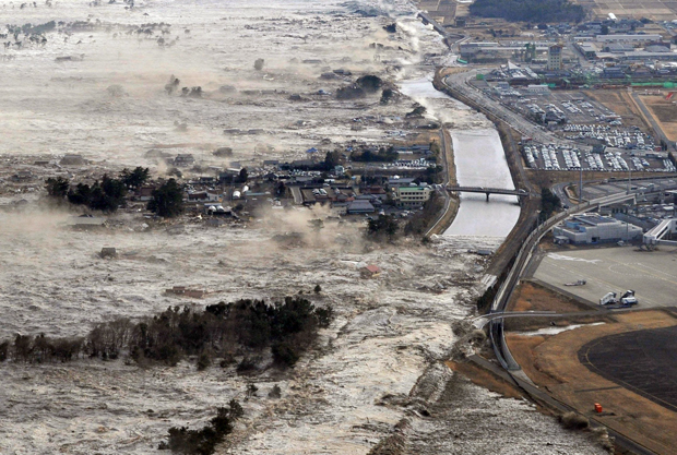 japanese-tsunami.jpg image